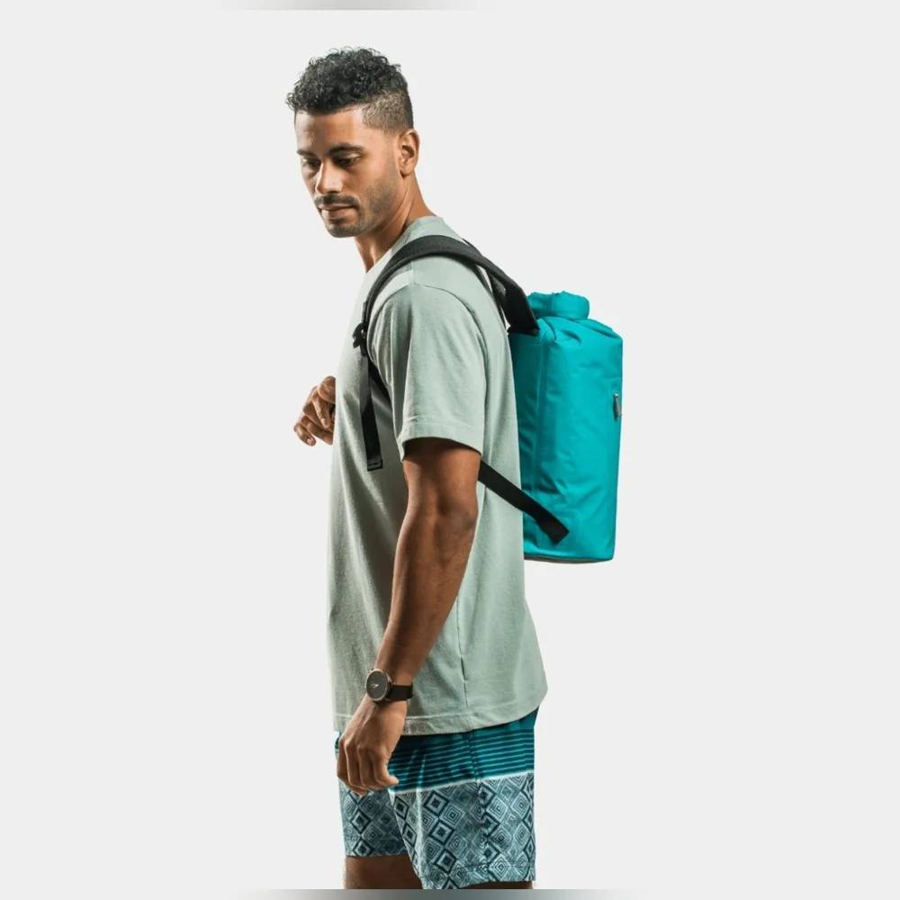 ICEMULE NWT Jaunt 9L Collapsible Waterproof Canouflage Blue and Black  Backpack